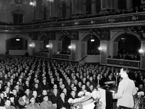 Managers: Annual muster of the DAF at the Philharmonie, 1939