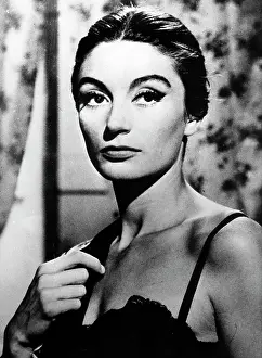 Durante: Anouk Aimee, actress