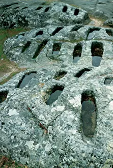 Sierra: Anthropomorphic tombs. Necropolis of Revenga. Quintanar de l