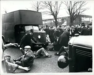 Ruislip: Anti-nuclear demonstrators arrested, USAF HQ, Ruislip
