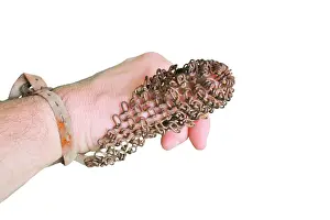 Wrists: Anti thumb suck