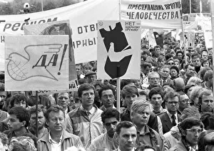 Announcement: Anti-war protest in Moscow, 1986