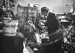 Haggling: ANTIQUE SHOP HAGGLING