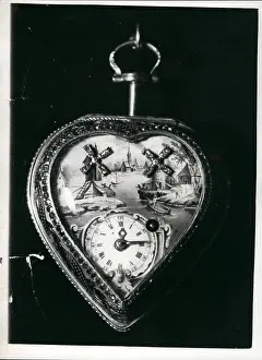 Automata: Antiques - Art - Ceramics - Murals - Paint