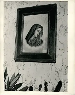 Piana: Antiques - Art - Ceramics - Murals - Paint