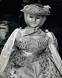 Fascinating: Antiques - Art - Ceramics - Murals - Paint