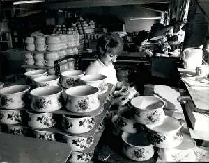 Lithographer: Antiques - Art - Ceramics - Murals - Paint