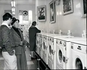 Launderette: Antiques - Art - Ceramics - Murals - Paint