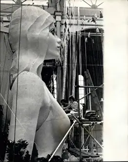 Brassiere: Antiques - Art - Ceramics - Murals - Paint