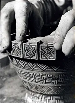 Novy: Antiques - Art - Ceramics - Murals - Paint
