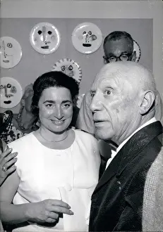 Picasso: Antiques - Art - Ceramics - Murals - Paint