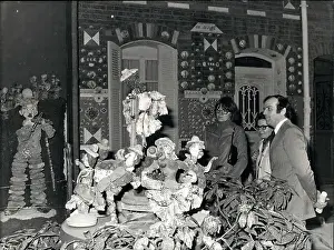 Lassus: Antiques - Art - Ceramics - Murals - Paint