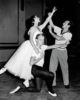 Dolin: Anton Dolin, ballet dancer and choreographer rehearsing