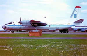 Antonov: Antonov An-30B 81 Yellow