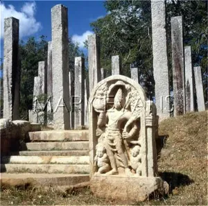 Anuradhapura: ANURADHAPURA/DAGOBA