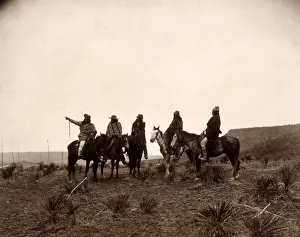 Apaches: Apaches. The lost trail- Five Apache on ?