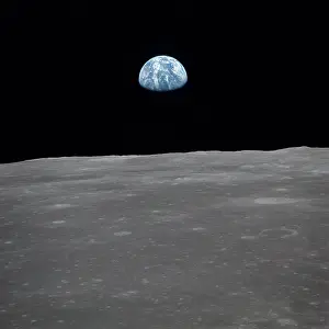 Smythii: Apollo 11 Earth rise over the Moon. Earth ?