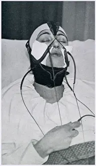 Parlour: Apparatus for the Removal of the Double Chin 1927