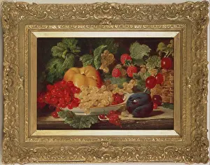 Raspberries: Apple and red and whitecurrants on a plate