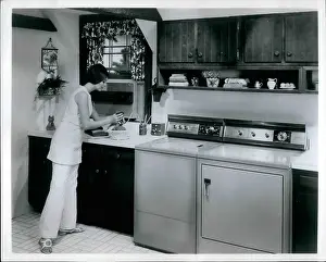 Immediate: Appliances - Home Decor - Utensils