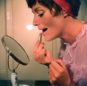 Emberton: APPLYING LIPSTICK