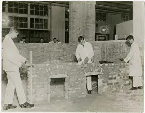 Bricklaying: APPRENTICE BRICKLAYERS