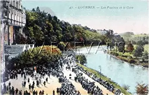 Piscines: APPROACH TO THE GROTTO