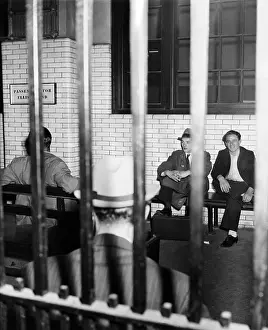 Deportations: Four of approximately 100 German sailors ?