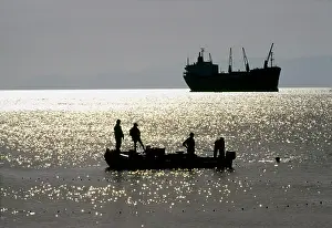Glitter: Aqaba harbour, on the Red Sea, Jordan