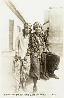 Headscarfs: Arab Dancing Girls - Algeria