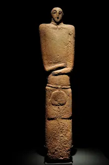 Stele: Arabic peninsula. Anthropomorphe Stele. 3rd century BC. 100x