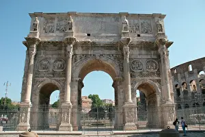 Ivth: Arch of Constantine (Arco di Constantino). Triumpahl arch in