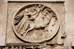 Legionary: Arch of Constantine (Arco di Constantino). Triumpahl arch in