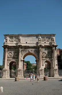 Ivth: Arch of Constantine (Arco di Constantino). Triumpahl arch in