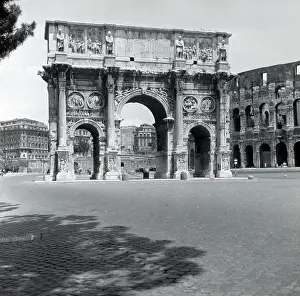 Colosseum: The Arch of Constantine, Rome, Italy