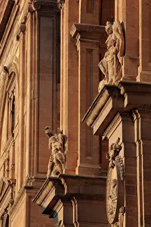 Granad: Archangel statues, Cathedral of the Incarnation