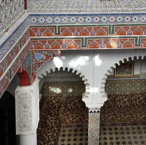 Zillij: Arches around courtyard, riad, Tetouan, Morocco