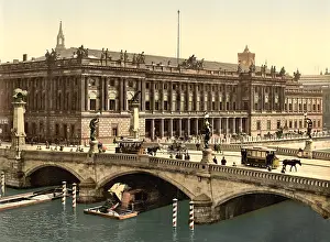 Bourse: Architecture - Bridge - Berlin - Germany