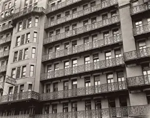 Berenice: architecture - Chelsea Hotel - NYC