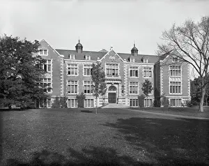 Poughkeepsie: architecture - college - university - Vassar