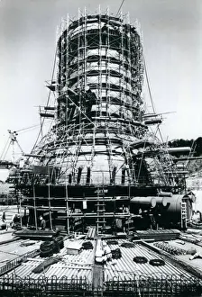 Containment: Architecture - Construction - Design - Housing