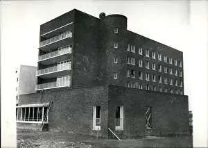 Universitaire: Architecture - Construction - Design - Housing