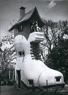 Kamala: Architecture - Construction - Design - Housing