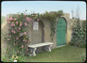 Carmer: Architecture - Grey Gardens - Bench