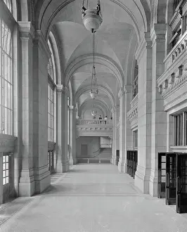 Vestibule: Architecture - railway - travel - Chicago