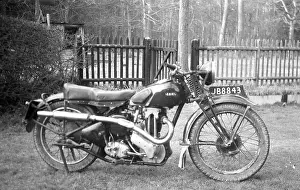 Ariel: Ariel 1938 Red Hunter 350cc motorcycle
