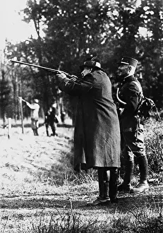 Gaston: Aristide Briand hunting, 1926