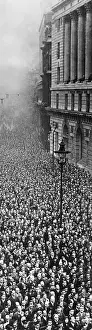 Minute: Armistice Celebration in London