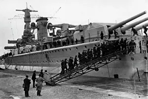 Kriegsmarine: Armored ship Germany, 1933
