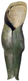 Greaves: Armour, left greave